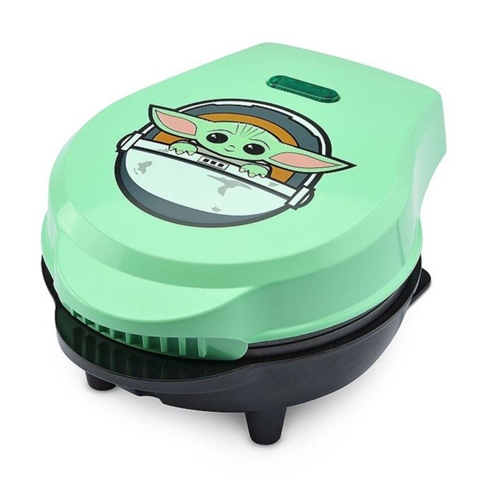Star Wars Grogu Baby Yoda Waffle Maker Mandalorian Adorable Kitchen Collectible